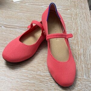 ROTHYS deep pink Mary Janes in New condition. Size 9